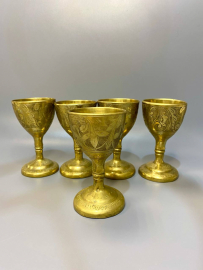 Бокалы из латуни с штихельной гравировкой, ручная работа. Тяжелые. Винтаж! Цена за 5шт.. Картинка 1